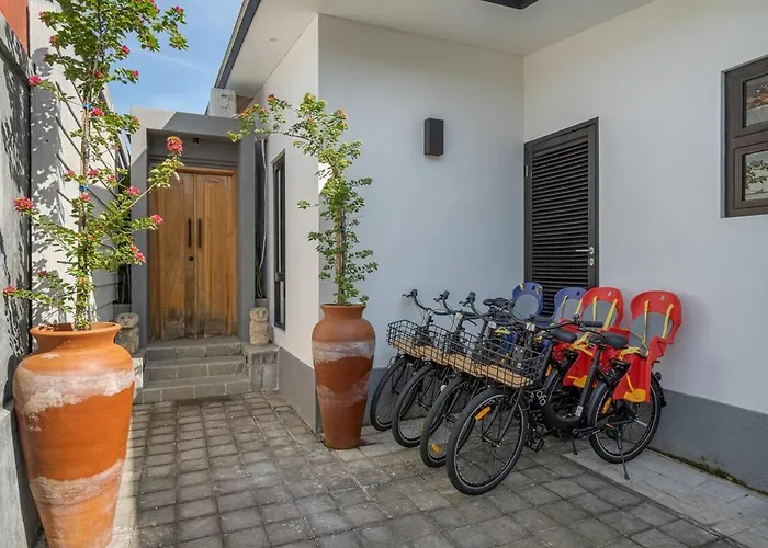 Villa Incredible Family With Water Slide Beachside Sanur