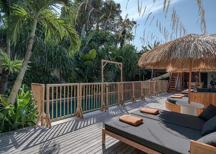 Villa Incredible Family With Water Slide Beachside