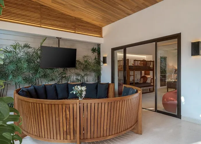 Villa Incredible Family With Water Slide Beachside