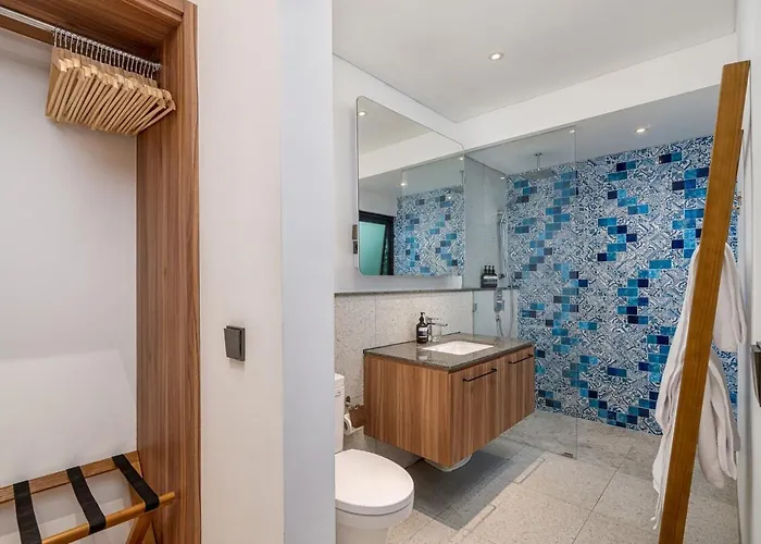 Villa Incredible Family With Water Slide Beachside Sanur